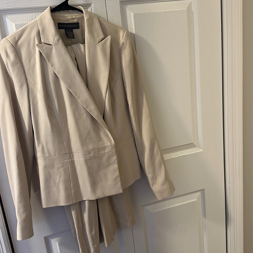 Silk Banana Republic Suit